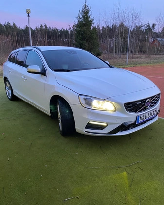 Volvo V60 cena 103300 przebieg: 67450, rok produkcji 2017 z Nowogród Bobrzański małe 781
